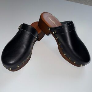 Avellini black leather clogs, ladies size 8